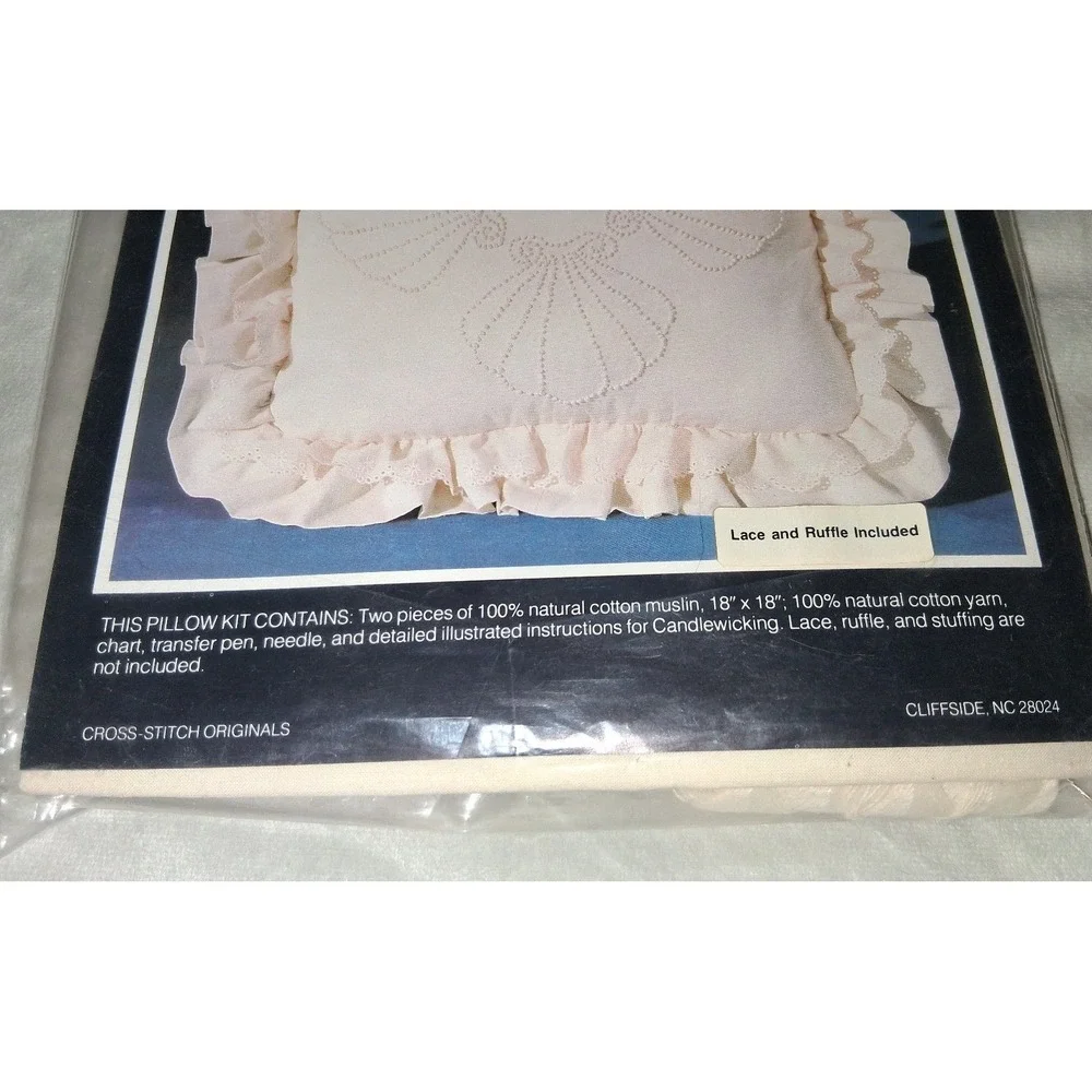 Vintage Candlewicking Pillow Kit Cross Stitch Originals Scallops CWK-2 New